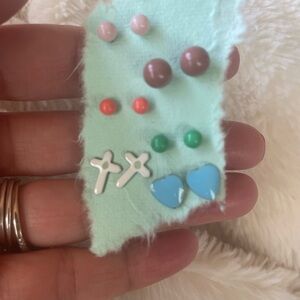 Vintage pre-owned Colorful Earring Set